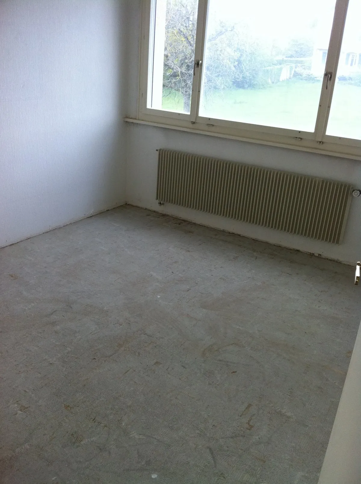 Dépose de l'ancien parquet avant la pose du nouveau