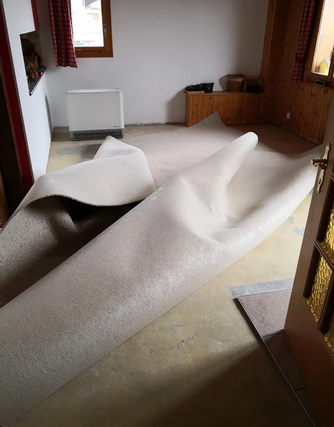 Mise en place de la nouvelle moquette